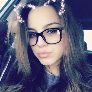 Meet your Posher, Kyndle